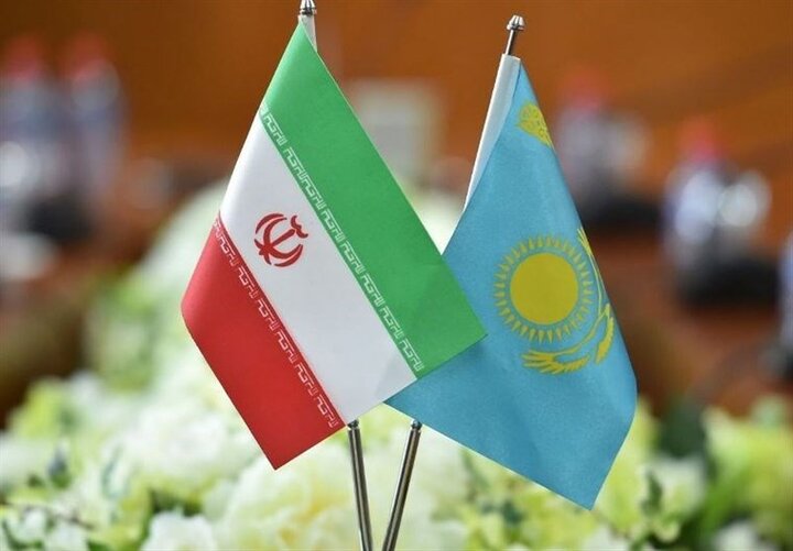 ایران و قزاقستان ۵ سند همکاری امضا کردند