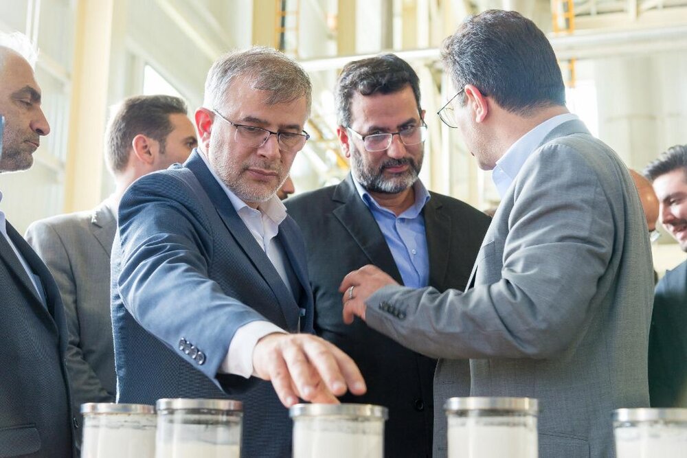 بزرگترین کارخانه تولید انواع نشاستههای اصلاح شده کشور در گروه صنعتی و پژوهشی زر به بهره برداری رسید