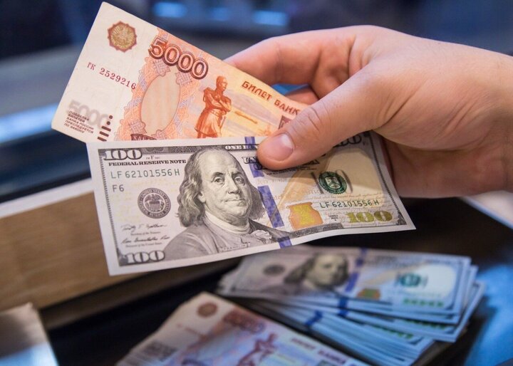 روسیه روبل را جایگزین دلار برای دریافت عوارض صادراتی غلات می کند
