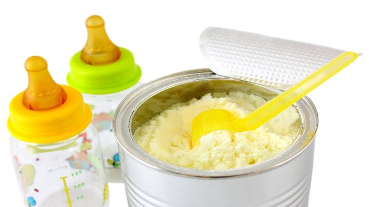 تعلل سازمان غذا و دارو در ابلاغ قیمت شیرخشک نوزاد/ هشدار درباره کمبود در آینده‌ای نزدیک