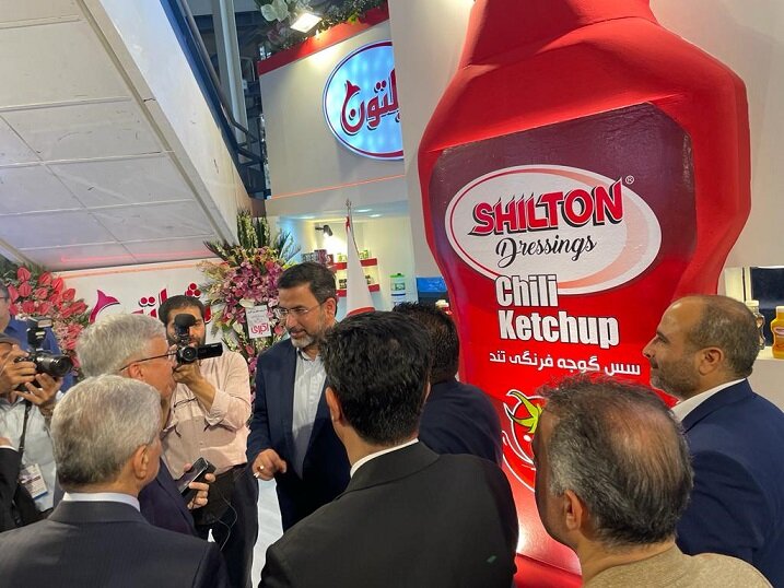 شفافیت در بازار و تولید صنایع با رشد ۳۰۰۰ درصدی شناسه گذاری کالا/ هدفگذاری ۲ میلیارد دلاری صادرات صنعت غذا در سال ۱۴۰۲