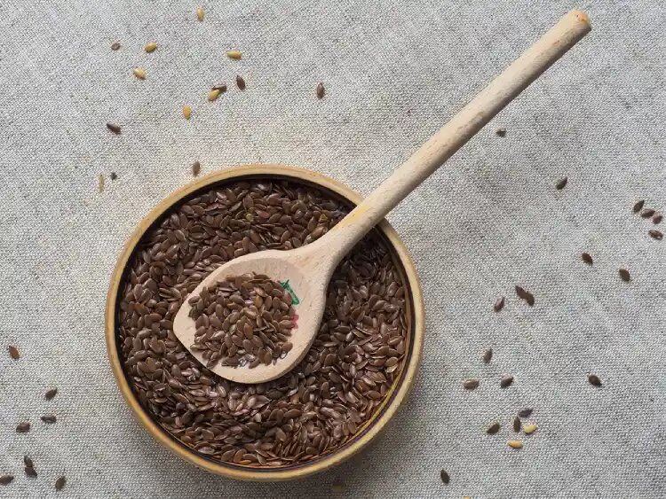 خواص تخم کتان