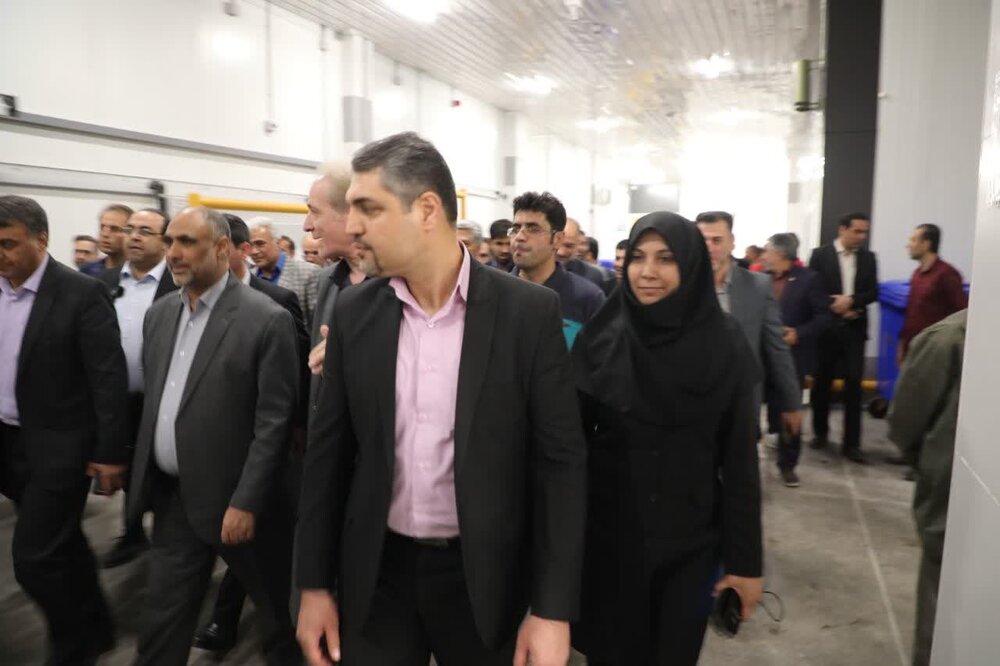 بازدید وزیر جهاد کشاورزی از کشتارگاه طیور شرکت «دام و طیور کوروش»