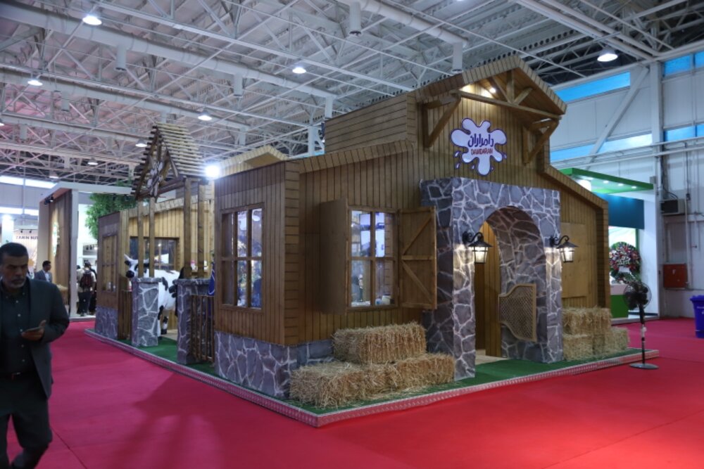 چشم نوازی لبنیات «دامداران» در نمایشگاه اگروفود ۱۴۰۳