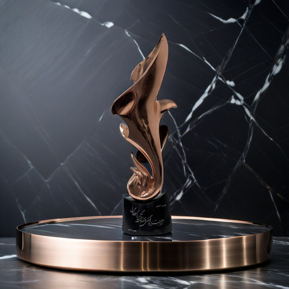 دریافت لوح تقدیر توسط گروه مدلل مالک روغن غنچه