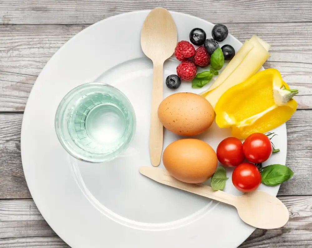 در رژیم فستینگ آب بخوریم یا نه؟ بله