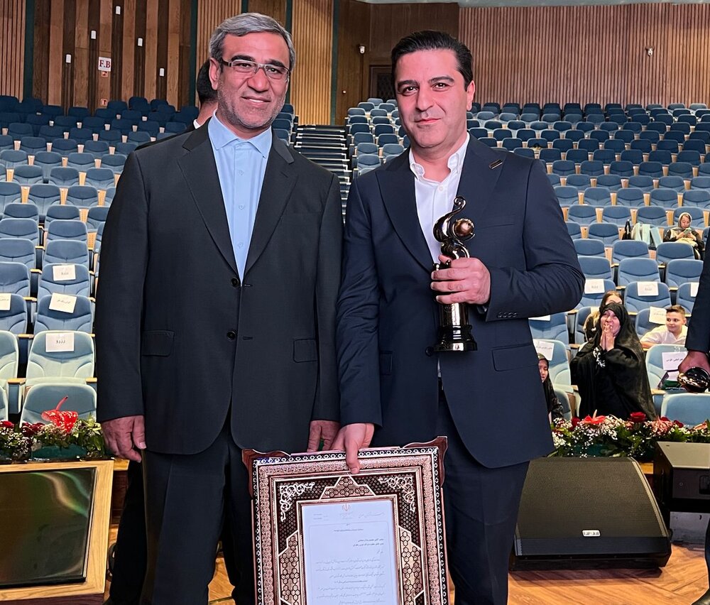 نوین زعفران صادرکنندگان نمونه خراسان رضوی شد