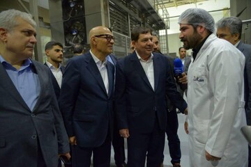 مخبر: هیچ افتخاری بالاتر از تولید باکیفیت و اشتغال‌زایی در کشور نیست