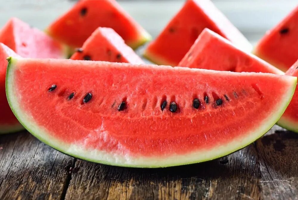 هندوانه برای چه کسانی ضرر دارد