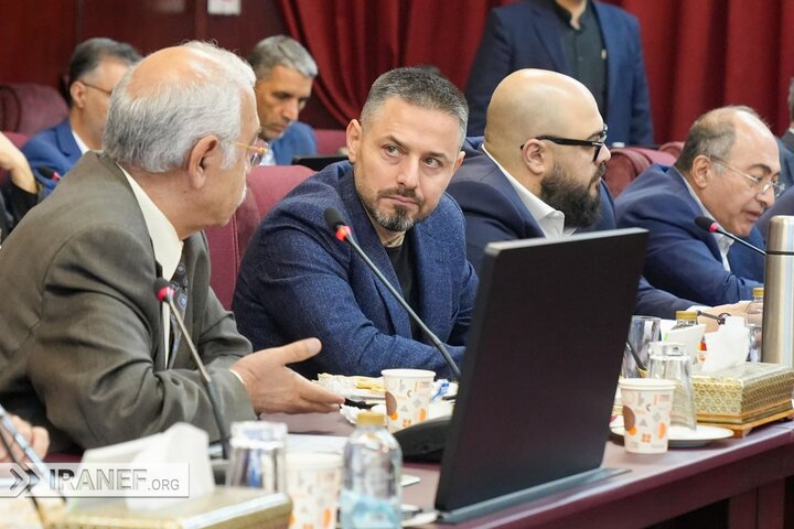 هشدار ابوالفضل پایداری نسبت به تبعات عدم پرداخت ارز واردکنندگان کالاهای اساسی/ خطر کمبود کالا و تعدیل نیرو  جدی است