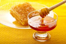 در فصل سرما عسل بخورید 