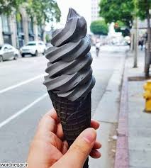 بستنی‌ زغالی بخوریم یا خیر؟!