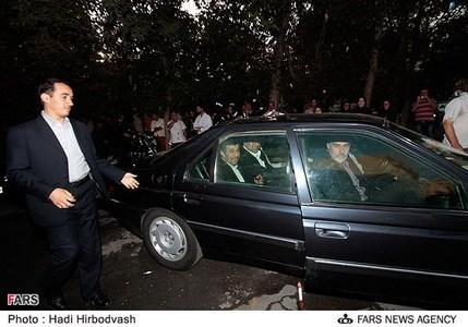 تصاویر/ بازگشت احمدی‌نژاد به نارمک